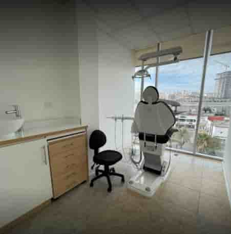 Dental Smile Studio Reviews in Tijuana, Mexico Slider image 6