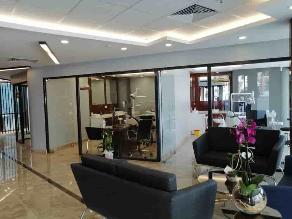 EMG KLiNiK Oral and Dental Health Clinic en Istanbul, Turkey Reseñas de pacientes reales Slider image 2