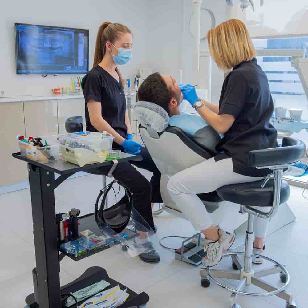 UltimaDent en Izmir, Turkey Reseñas de pacientes reales Slider image 7