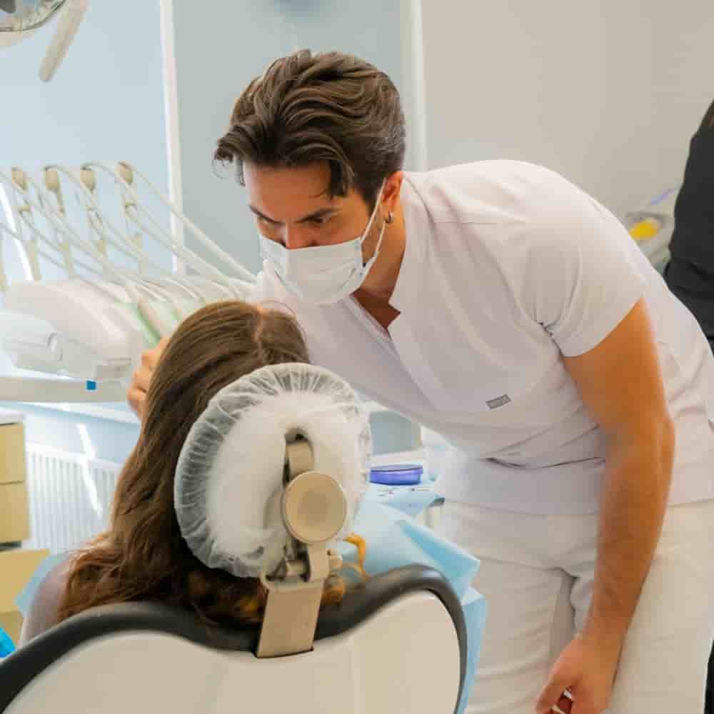 UltimaDent en Izmir, Turkey Reseñas de pacientes reales Slider image 9