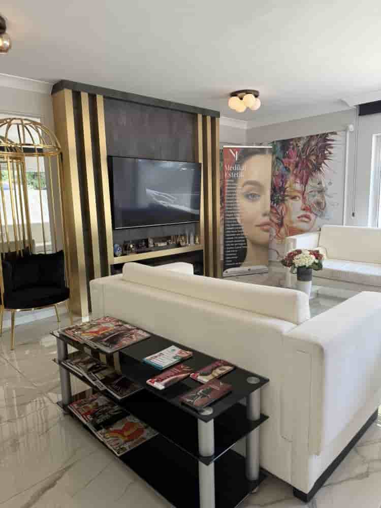 Dr. Nazli Korkmaz Clinic en Istanbul, Turkey Reseñas de pacientes reales Slider image 2