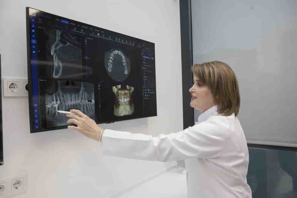 Ebru Ersan Dental Solutions en Istanbul, Turkey Reseñas de pacientes reales Slider image 1
