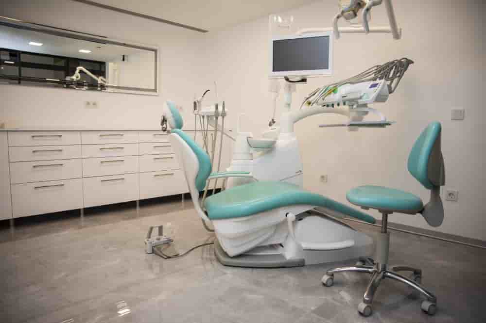 Ebru Ersan Dental Solutions en Istanbul, Turkey Reseñas de pacientes reales Slider image 2