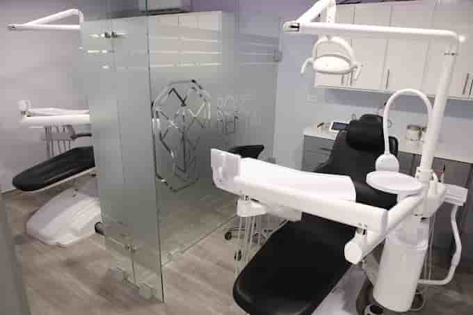 Rose Dental Studio in Los Algodones, Mexico Reviews from Real Patients Slider image 1