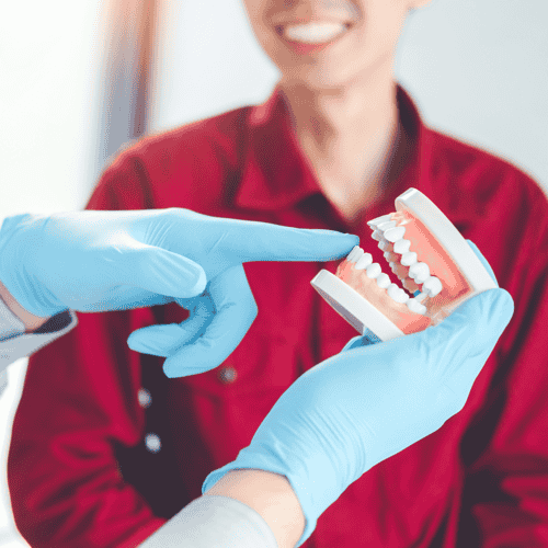 El mejor paquete de prótesis dentales en Nuevo Progreso, México, de Dental Artistry y World Dental Center