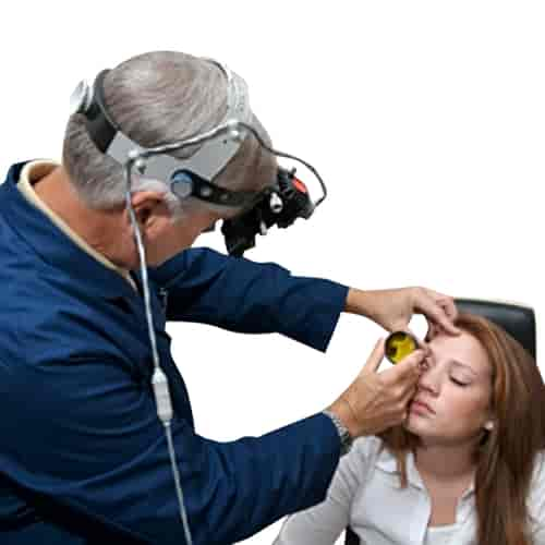 Cirugía de desprendimiento de retina en el Hospital Quirónsalud de Madrid, España