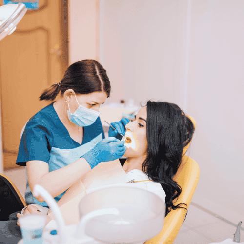 Paquete de carillas dentales de la Clínica Dental Teethsavers en Tijuana, México