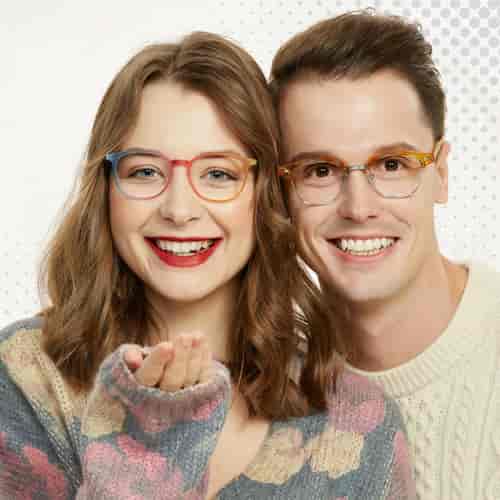 Paquete de carillas dentales en Los Algodones, México por All on X Dental Studio