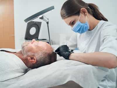 Clínica capilar Dali en Estambul, Turquía