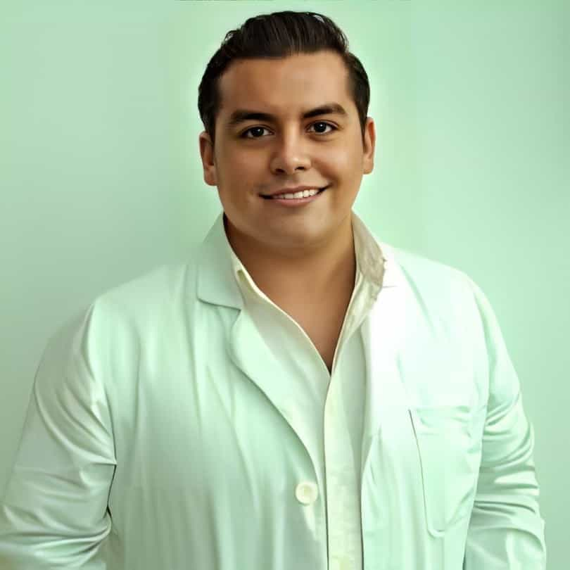 Dr. Oscar Flores