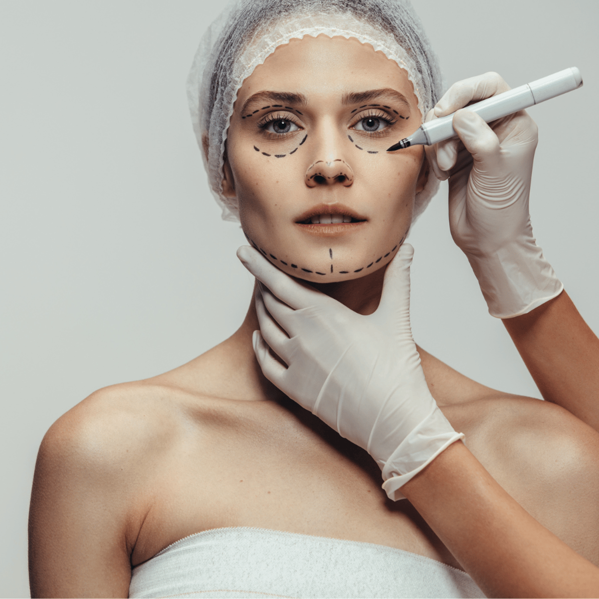 Cirugía Plástica en Cancún: Cómo los canadienses transforman su apariencia en el paraíso